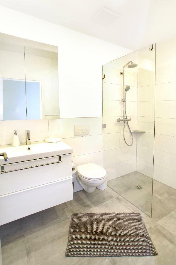 Ferienwohnung Roxana - Am Bodensee Friedrichshafen Bagian luar foto